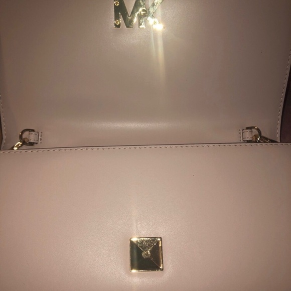 😍BRAND NEW MICHAEL KORS CLUTCH 💥 - Picture 3 of 6